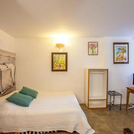Village De Les Mimosas By Interhome *