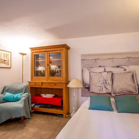 Village De Les Mimosas By Interhome * Bormes-les-Mimosas